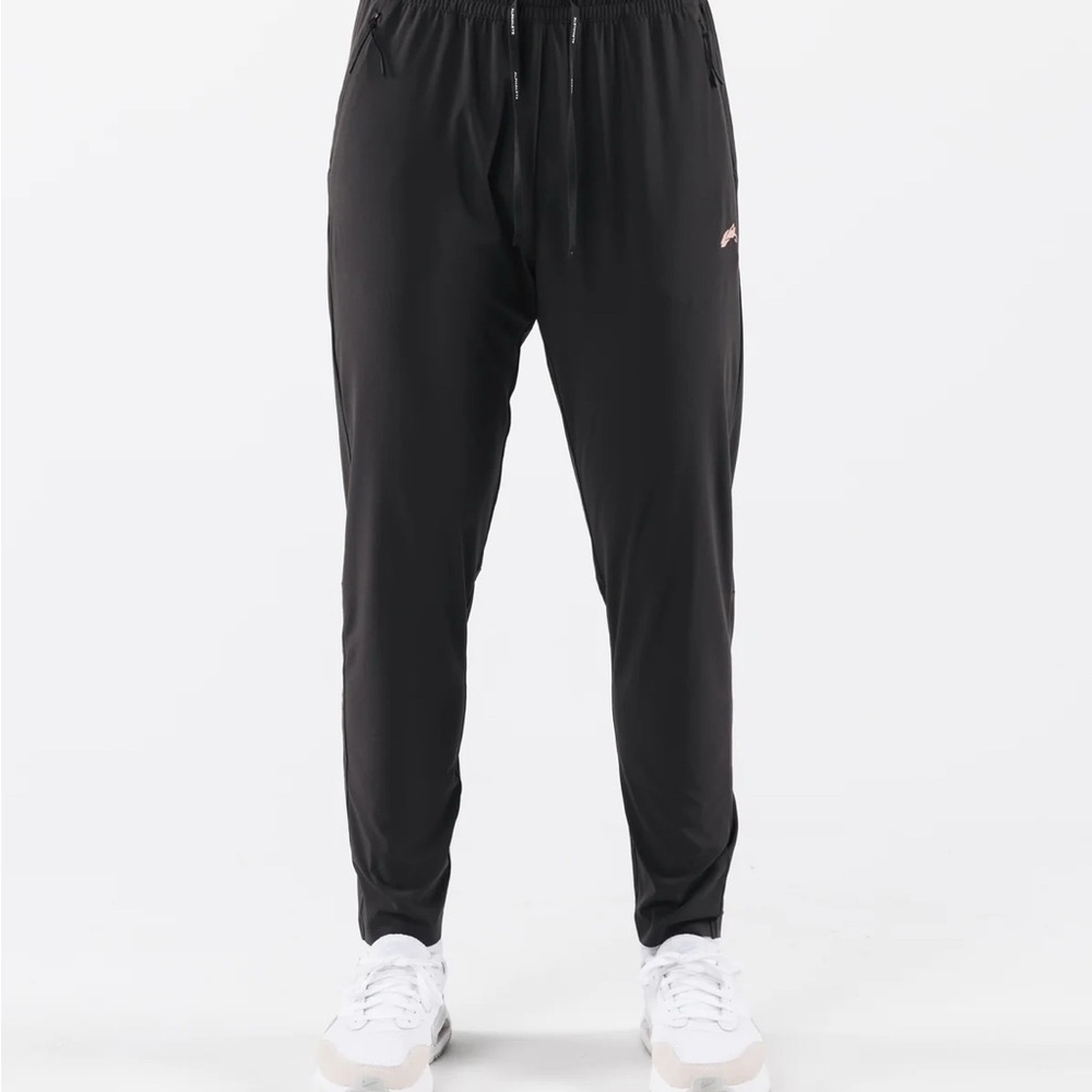Alphalete Black Sweatpants with Tapered Ankles